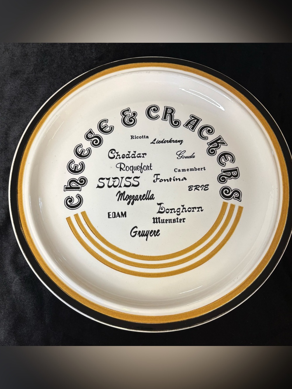 Vintage 1970’s Cheese And Cracker Plate